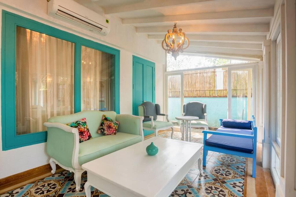 White Banyan Beach Villa, Candolim By The Acacia Villas Exteriér fotografie