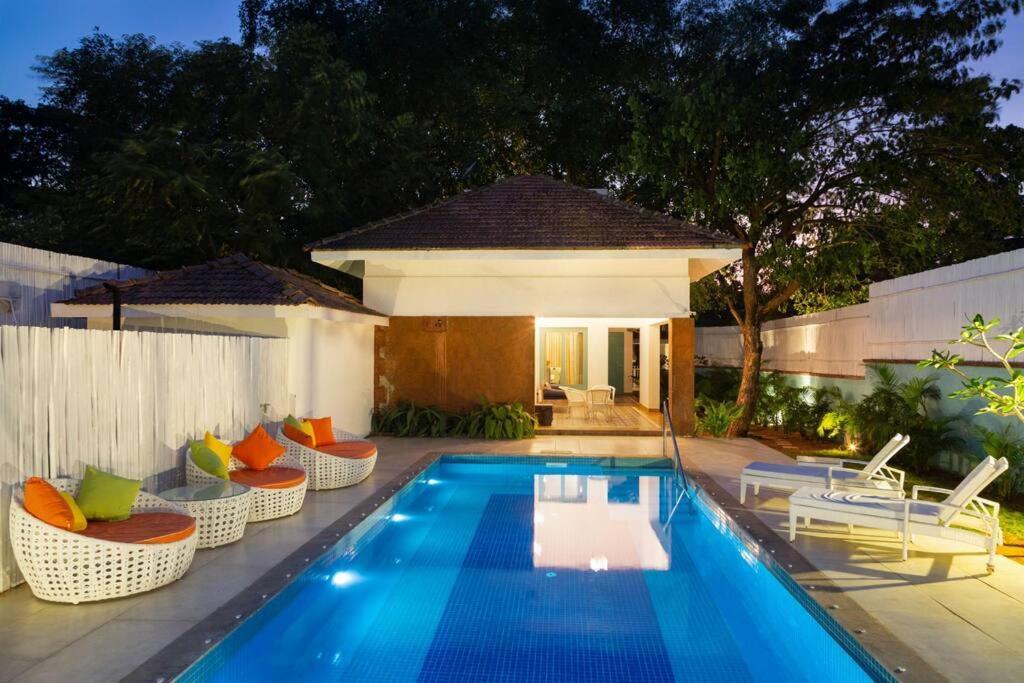 White Banyan Beach Villa, Candolim By The Acacia Villas Exteriér fotografie